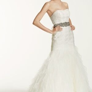 BRAND NEW GALINA SIGNATURE WEDDING DRESS SWG523 IVORY Sz 6 NWT